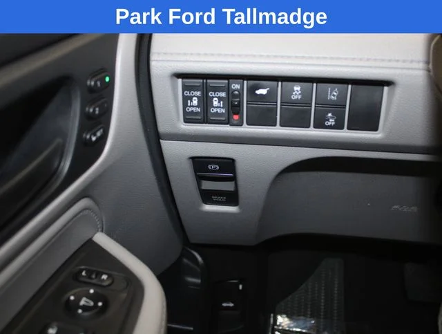 Used 2019  Honda EX-L image 18