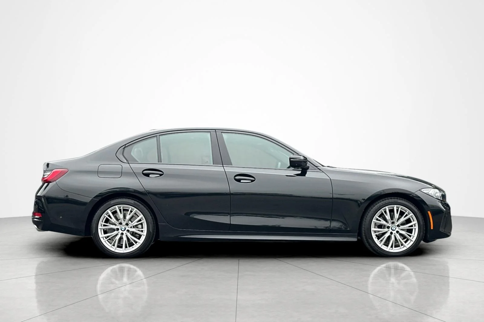 Used 2023 Black Sapphire Metallic BMW 330i image 6