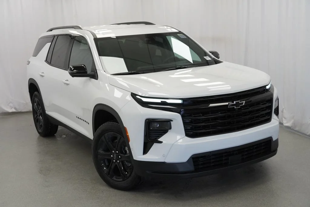 New 2027 Summit White Chevrolet LT image 35