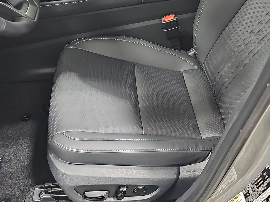 New 2026 Atomic Silver Lexus PREMIUM image 28