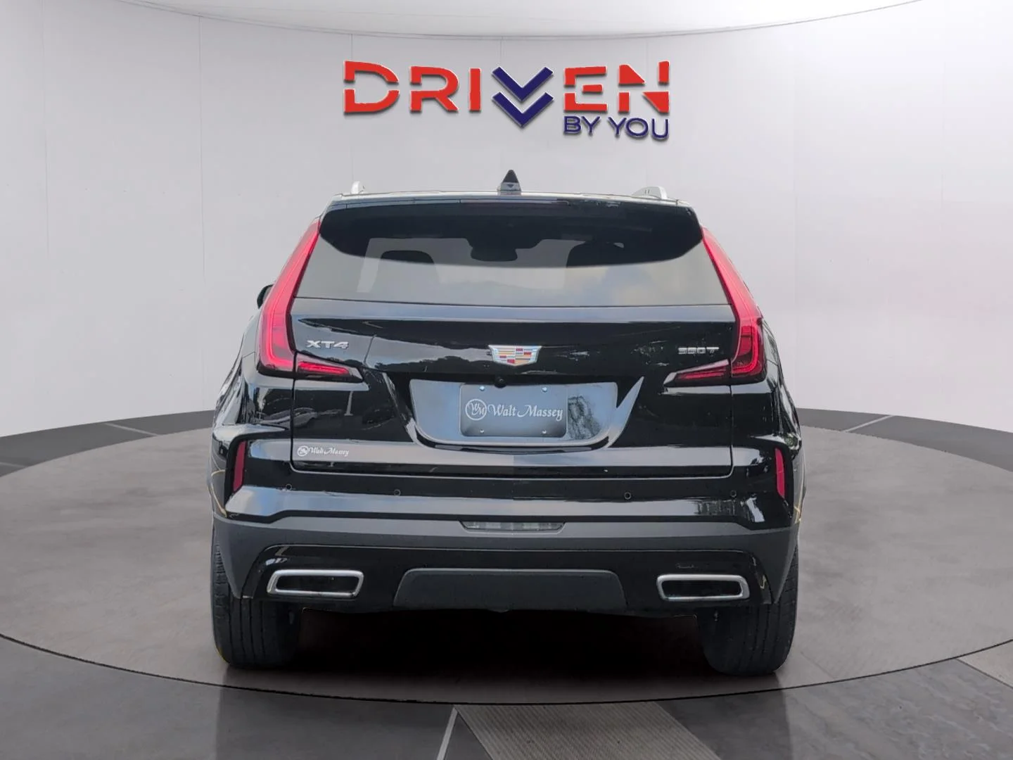 Used 2025 Stellar Black Metallic Cadillac FWD Premium Luxury image 4