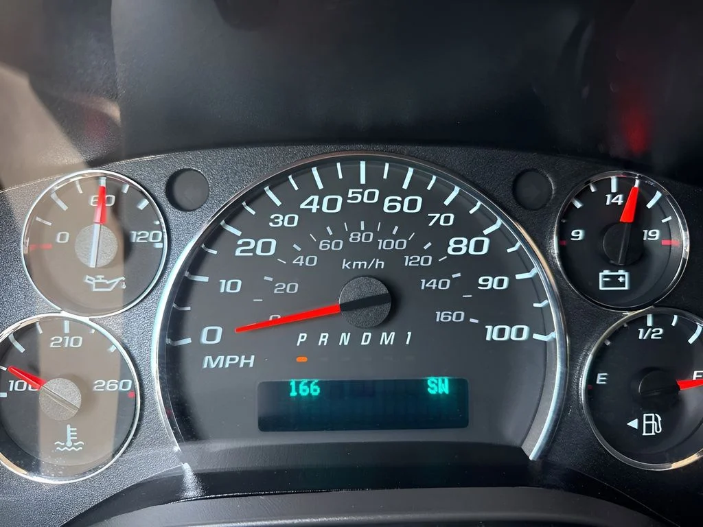 Used 2025 White Chevrolet LT image 20