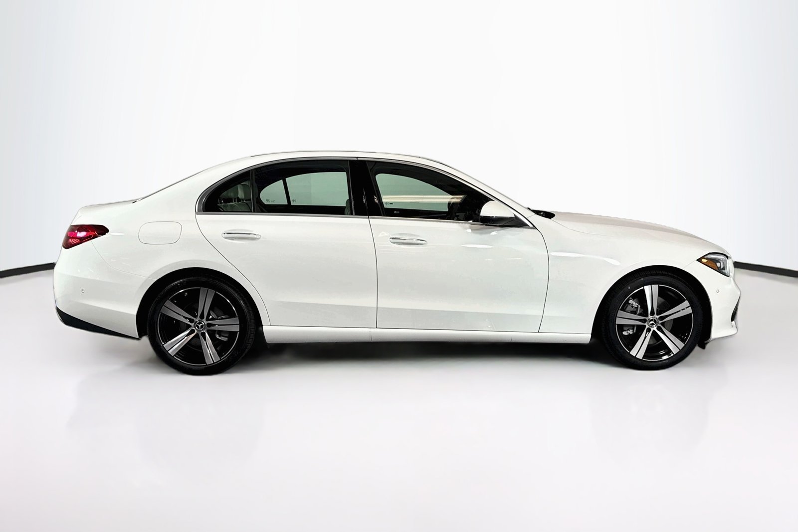 New 2026 Polar White Mercedes-Benz C 300 image 4