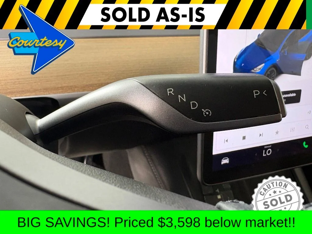Used 2021 Blue Tesla Performance image 24