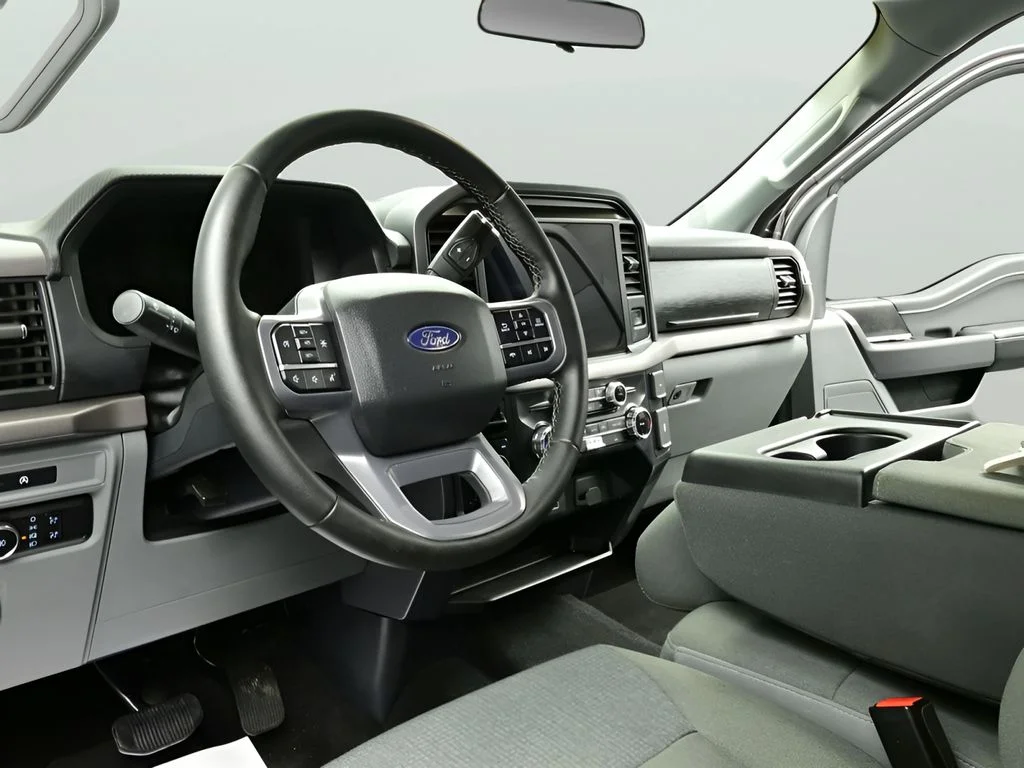 Used 2025 Carbonized Grey Metallic Ford XLT image 20