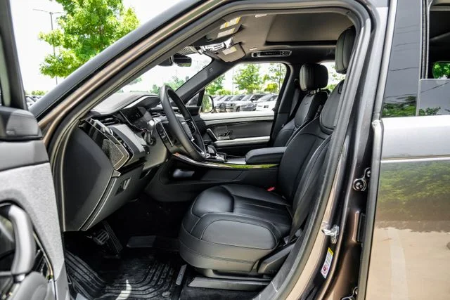 New 2026 Gray Land Rover SE image 4