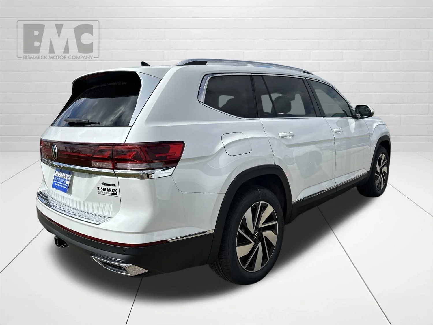New 2026 White/off-white Volkswagen 2.0T SEL image 3
