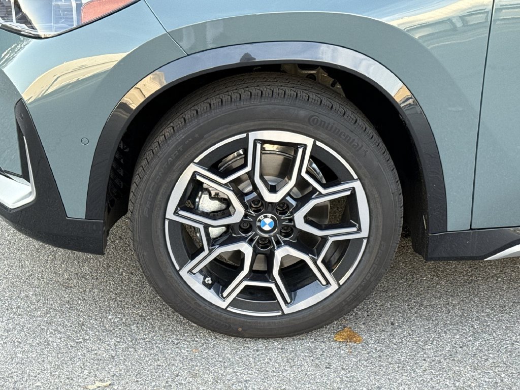 New 2027 Green BMW xDrive28i image 10