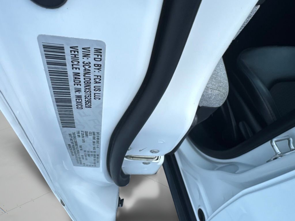 Used 2025 Bright White Clearcoat Jeep Latitude image 33