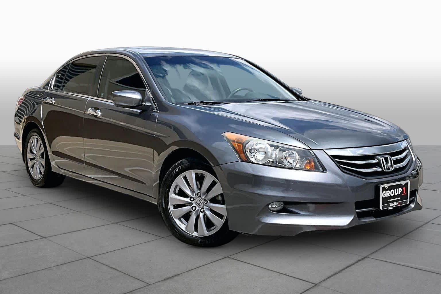 Used 2012 Alabaster Silver Metallic Honda EX-L image 2