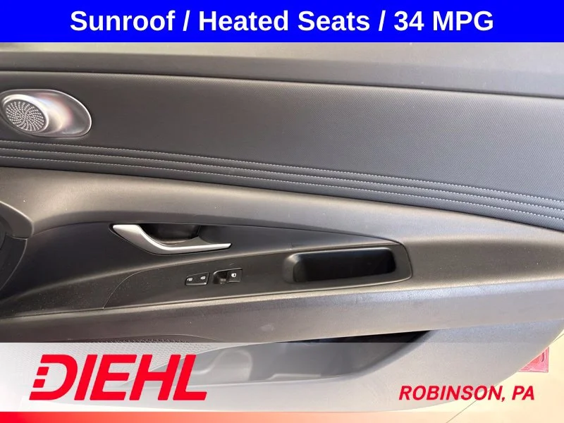 Used 2024 Red Hyundai SEL image 13