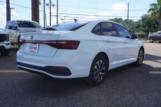 Used 2025  Volkswagen S image 7
