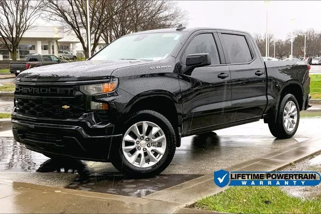 2026 Chevrolet Silverado 1500 Custom 4X4 Crew Cab Short Box's photo