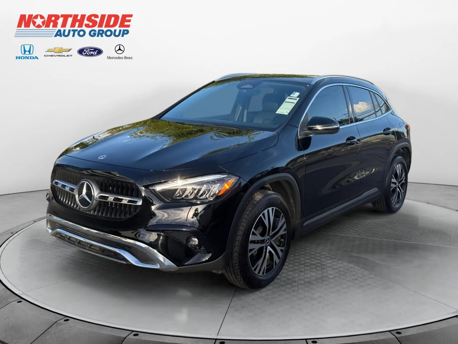 Used 2026 Black Mercedes-Benz GLA 250 image 3