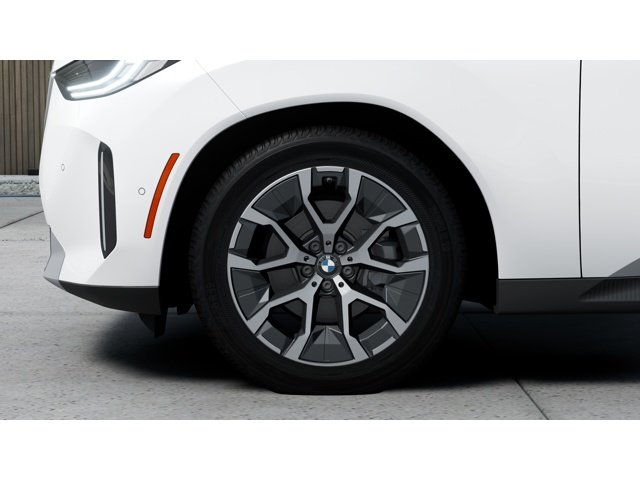 New 2026 Mineral White Metallic BMW X3 30 image 7