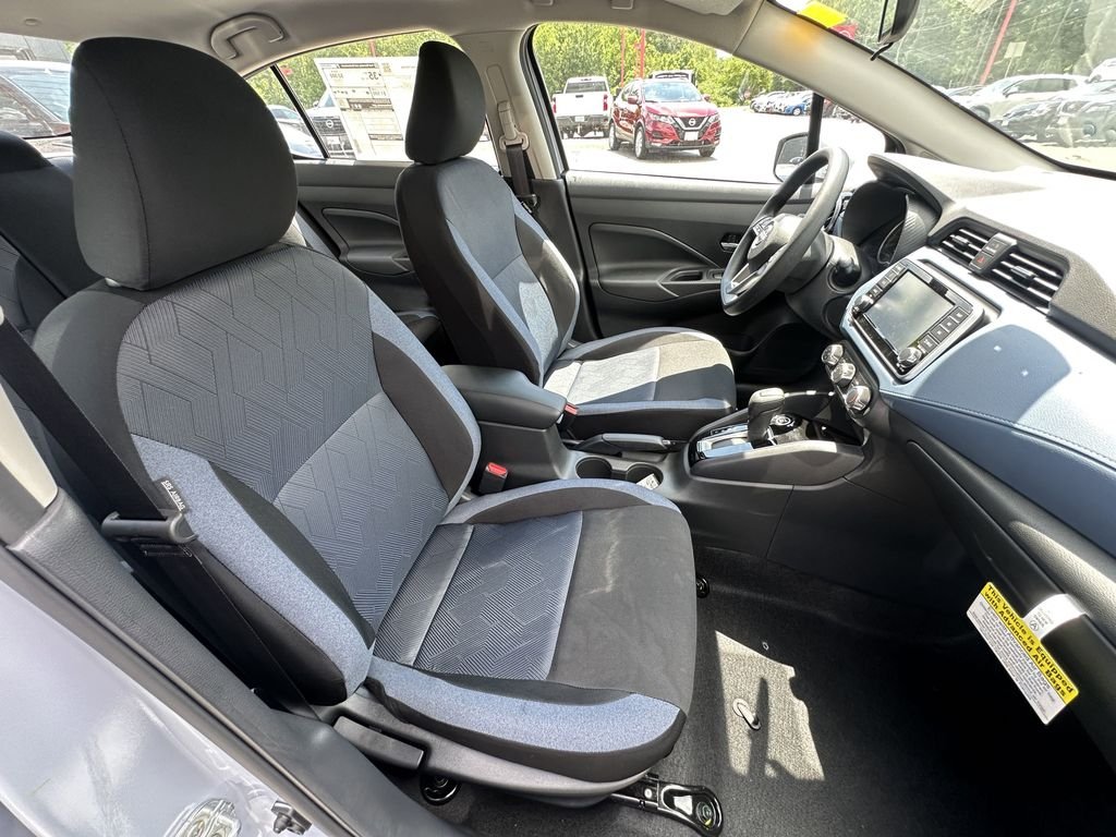 2025 Nissan Versa Sedan SV - Photo 19