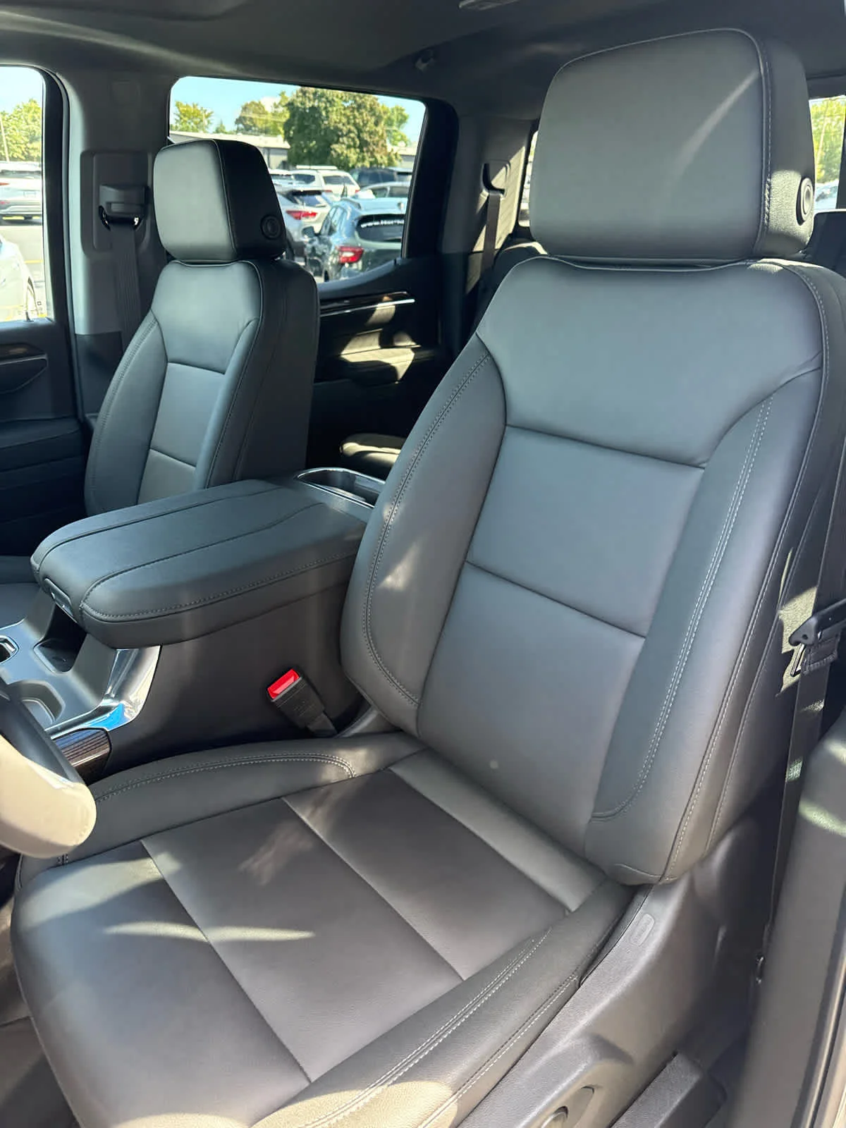 2026 Chevrolet Silverado 1500 LT Trail Boss - Photo 8