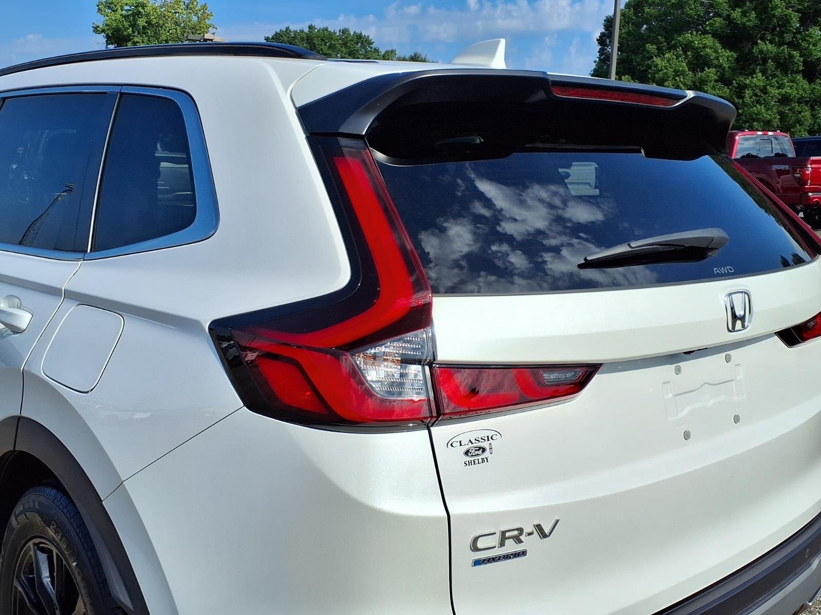 Used 2024 Platinum White Pearl Honda Sport-L image 16