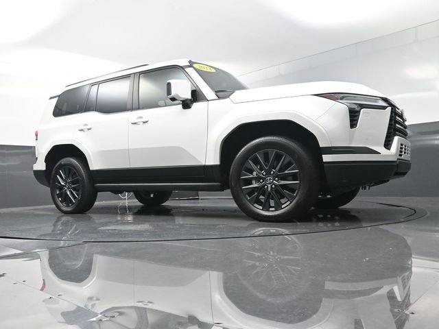 Used 2024 White Lexus 550 Premium image 51