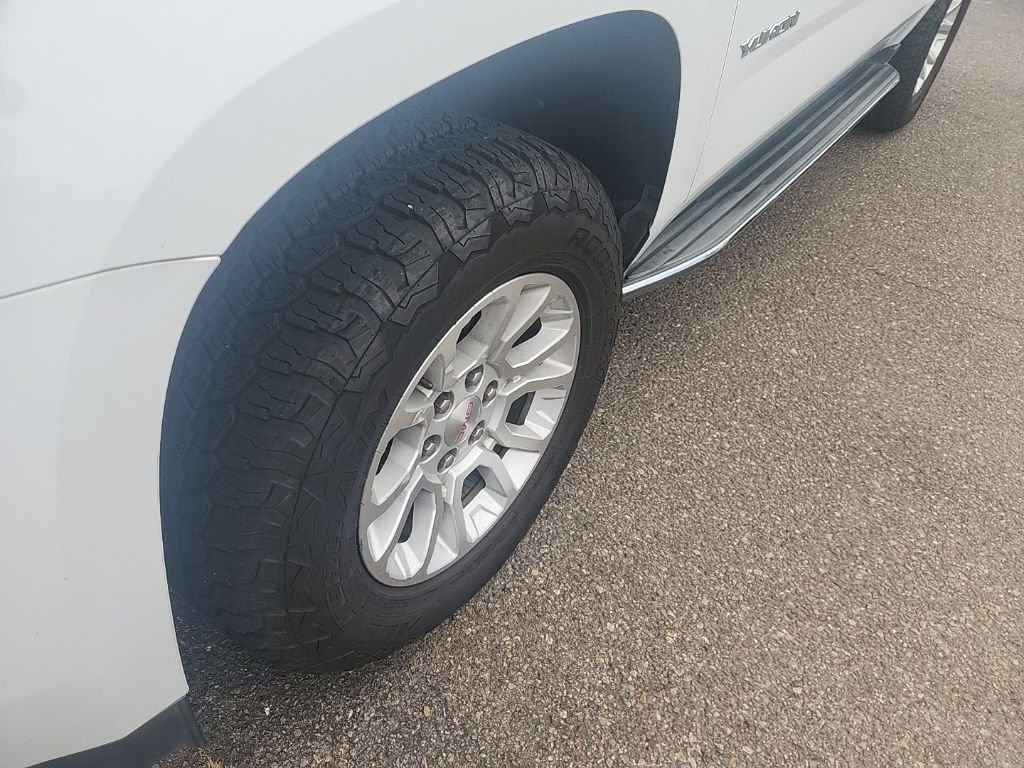 Used 2017 White GMC SLT image 8