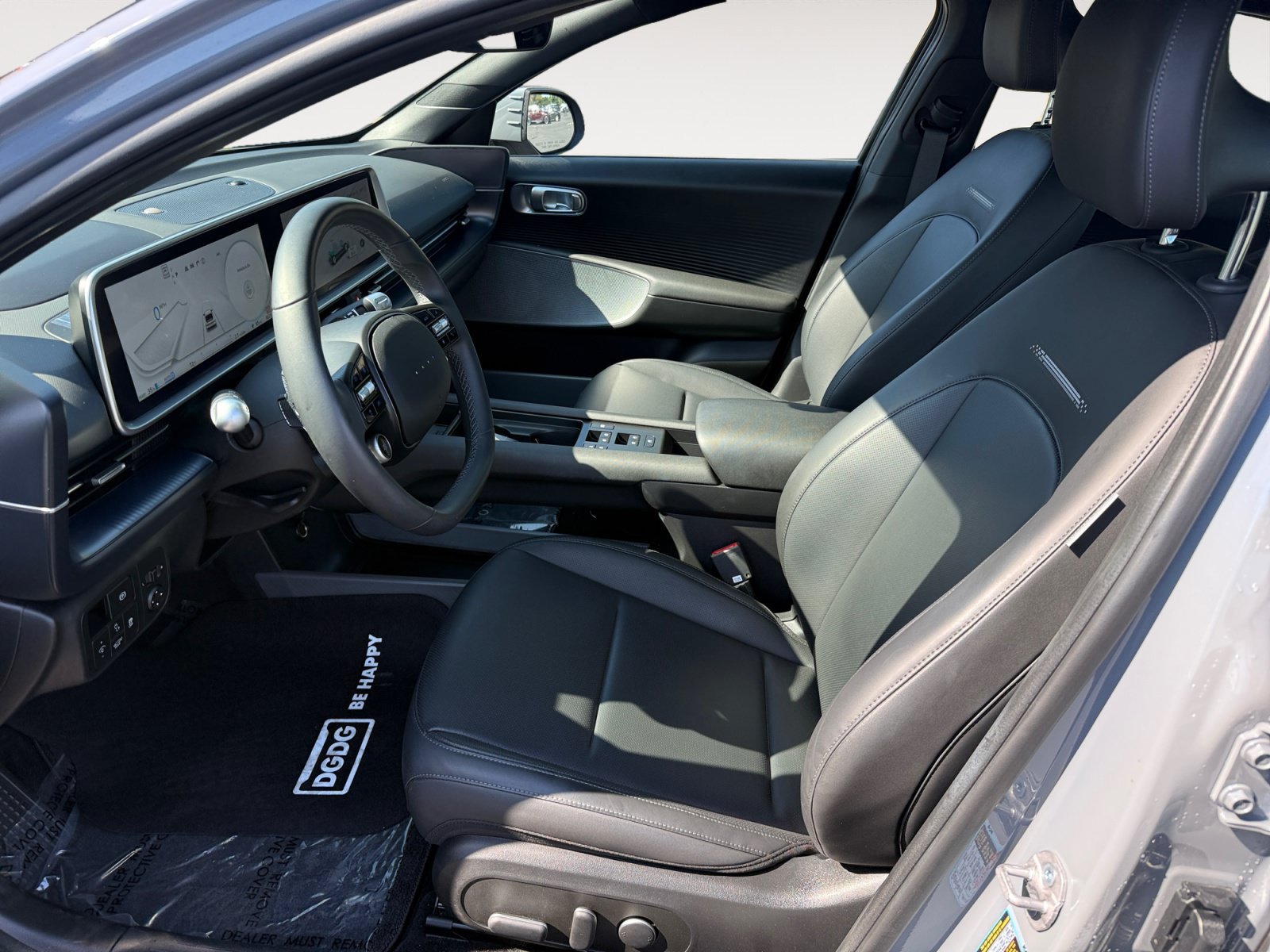 Certified Used 2024 Blue Hyundai SEL image 10