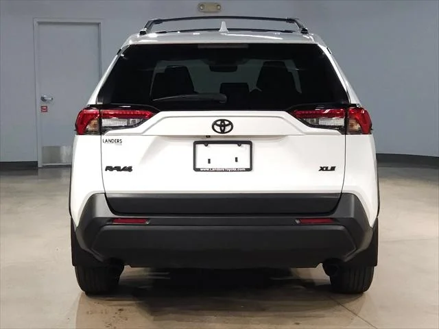 Certified Used 2025 ICE CAP Toyota  image 6