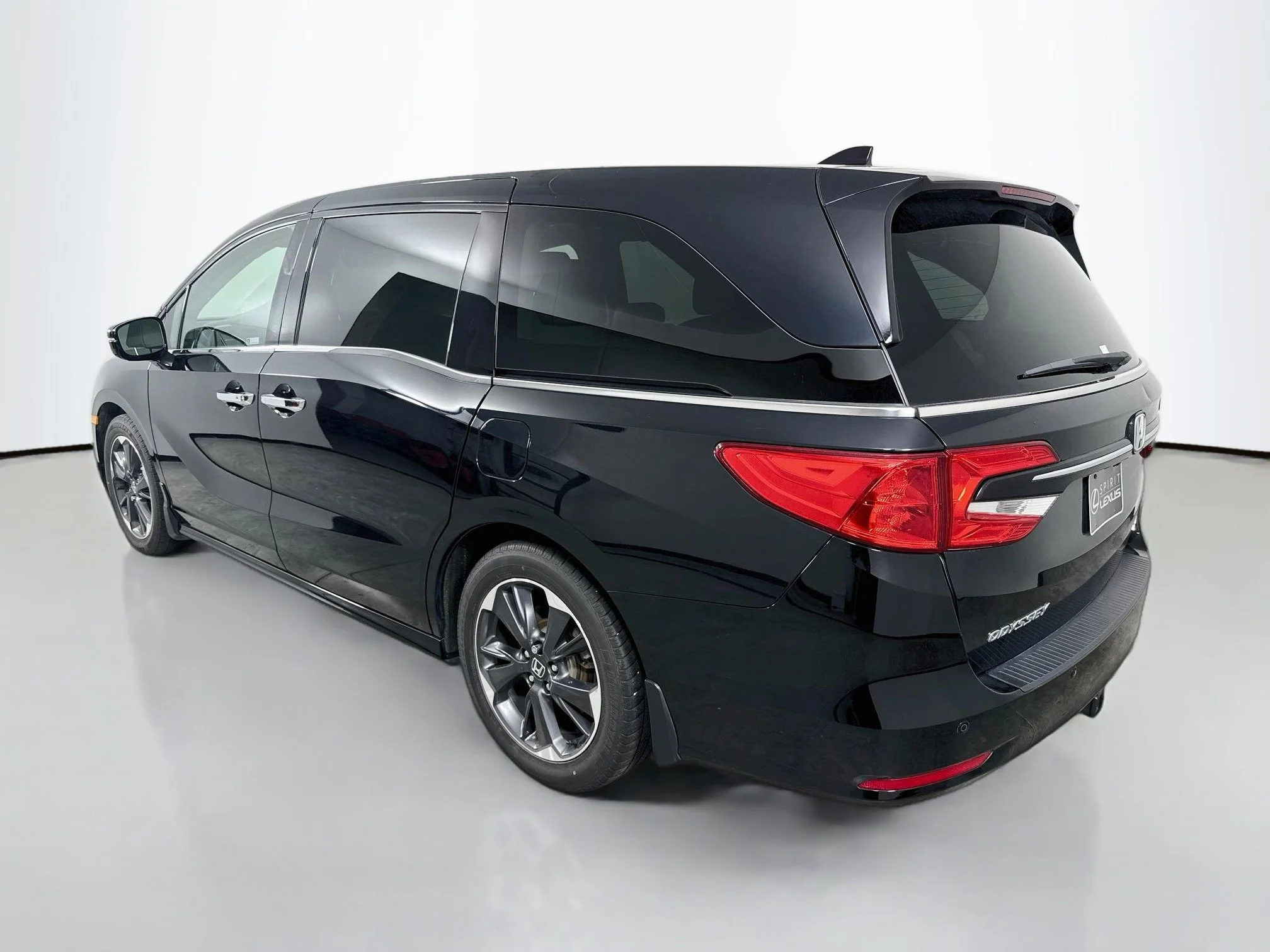 Used 2021 Crystal Black Pearl Honda Elite image 5