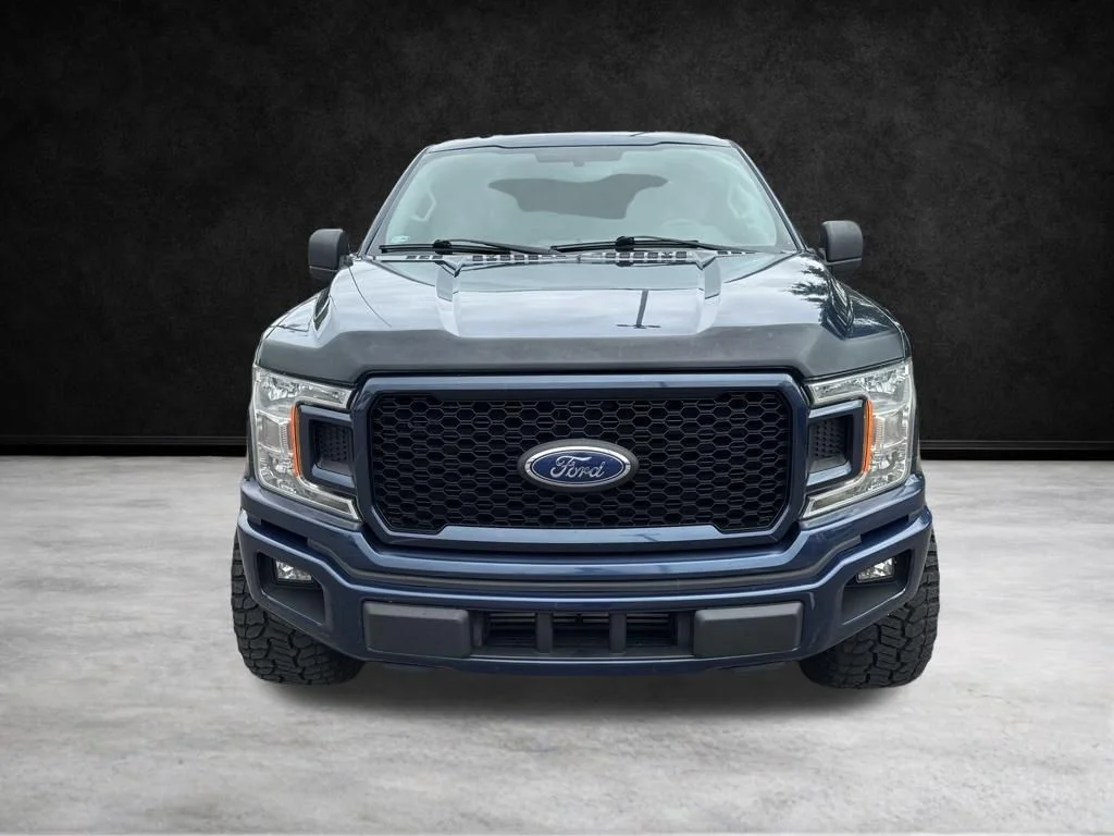 Used 2018 Blue Ford XL image 11