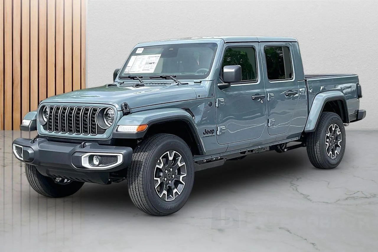 New 2026 Anvil Clear-Coat Exterior Paint Jeep Sahara image 4