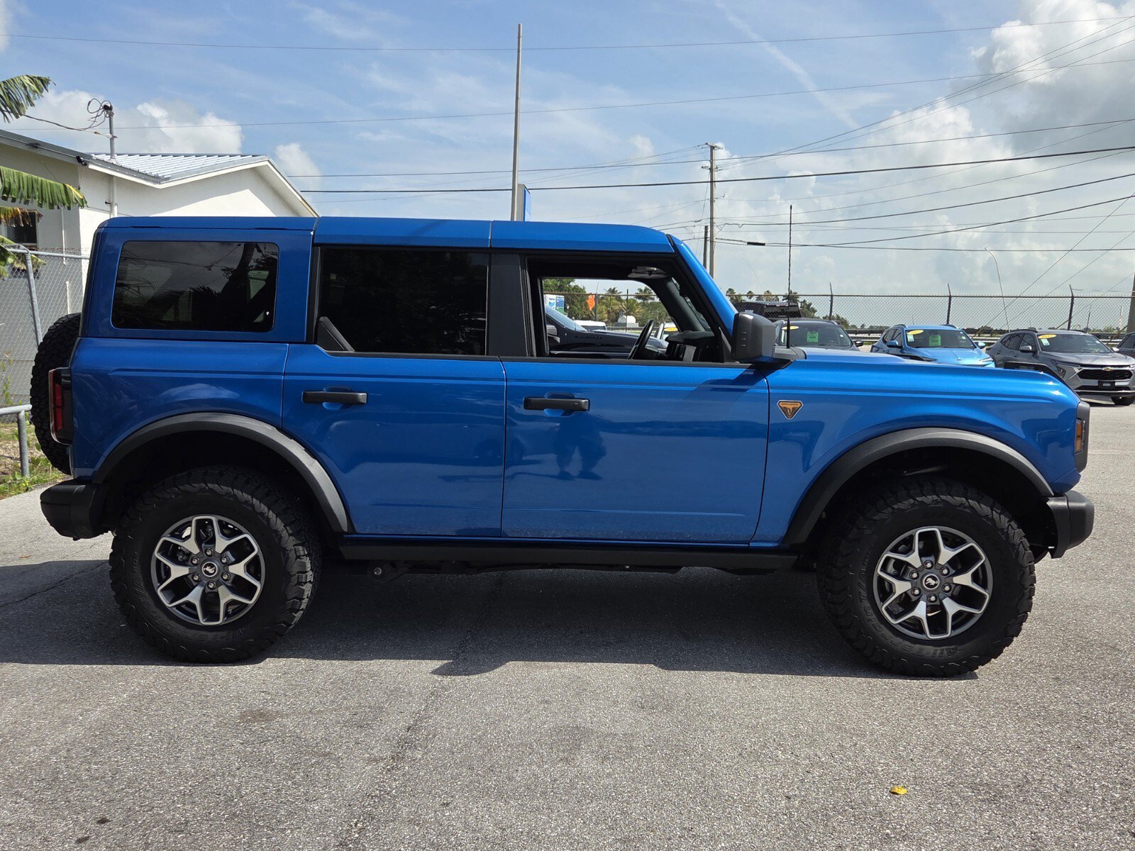 Used 2025 Velocity Blue Metallic Ford Badlands image 6
