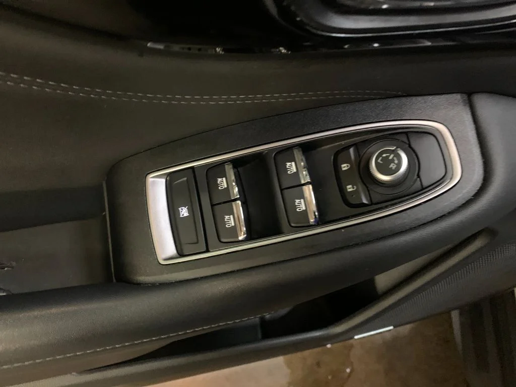 Used 2020 White Subaru Limited image 13