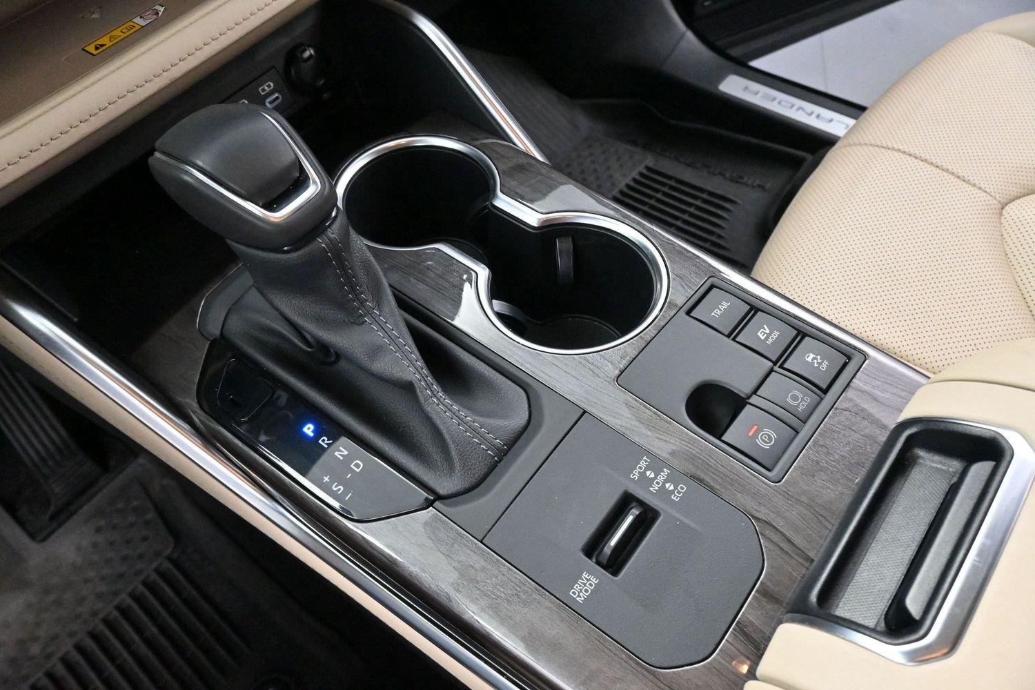 Used 2023 Midnight Black Metallic Toyota Limited image 29