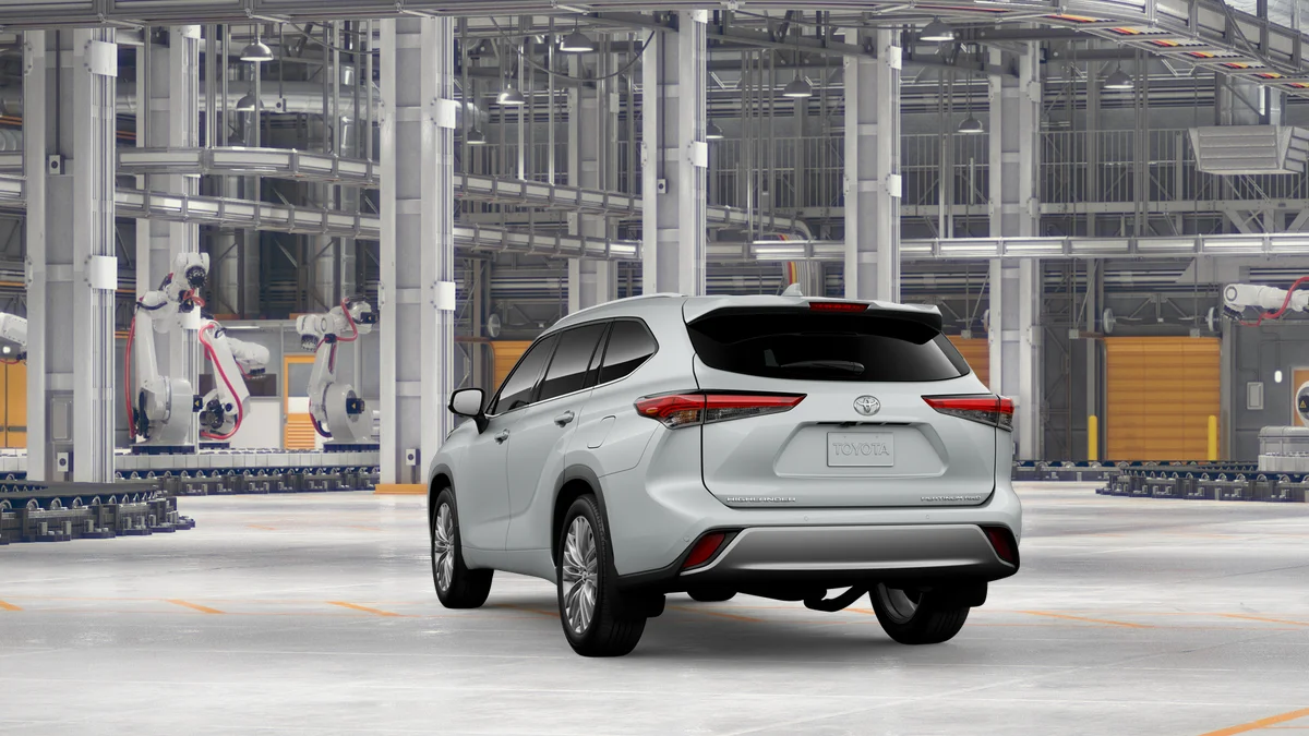 New 2026 Wind Chill Pearl Toyota Platinum image 7