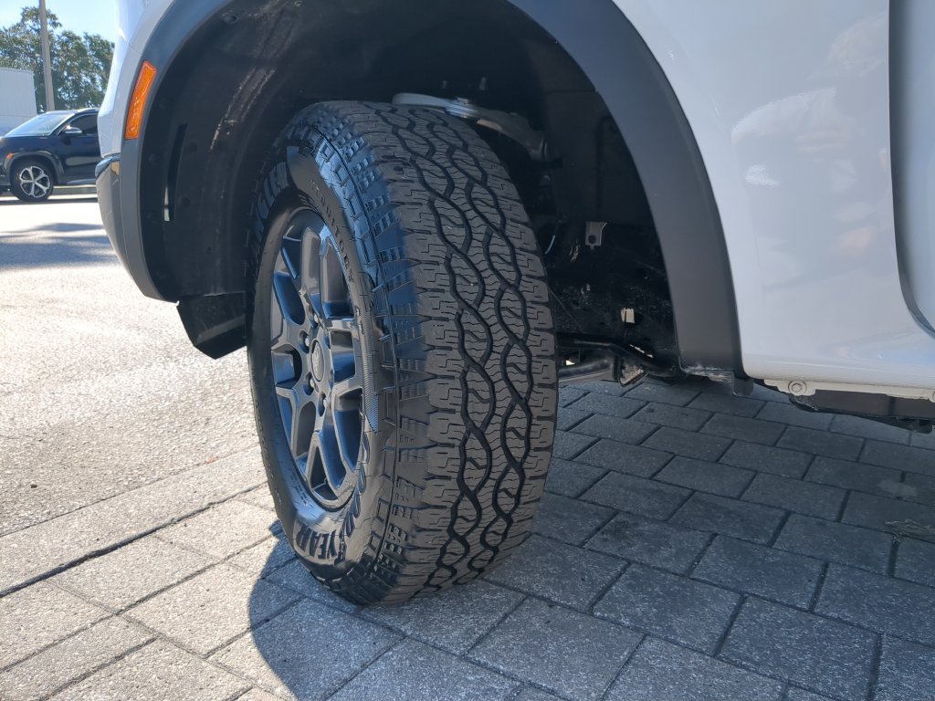 Used 2025 White Ford XLT image 33