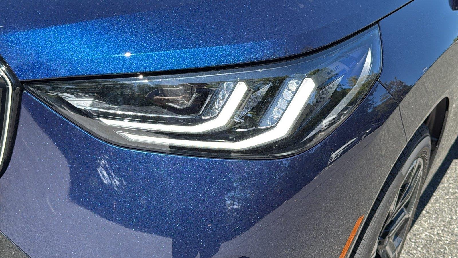 New 2026 Tanzanite Blue II Metallic BMW 30 xDrive image 7