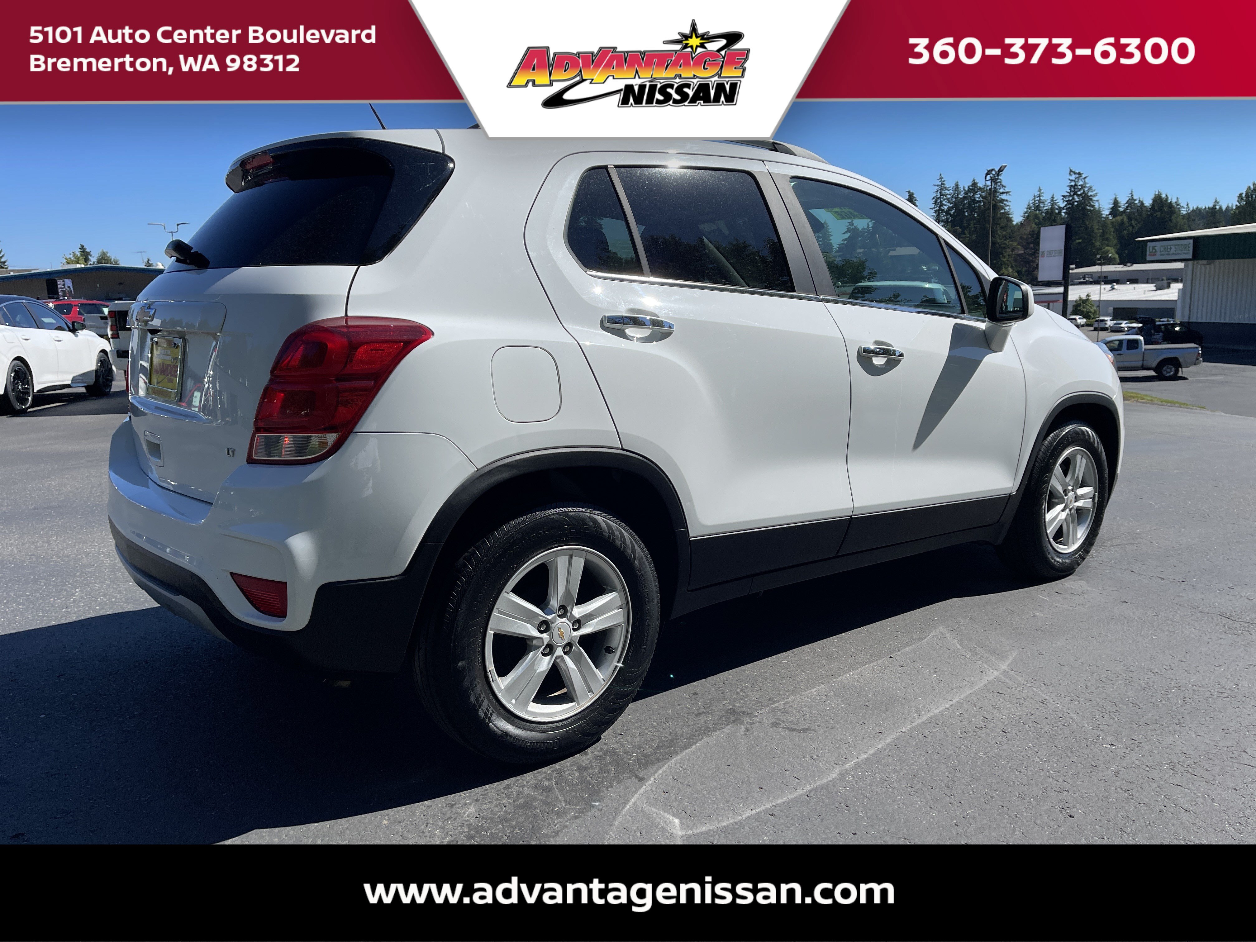 Used 2020 Summit White Chevrolet LT image 7