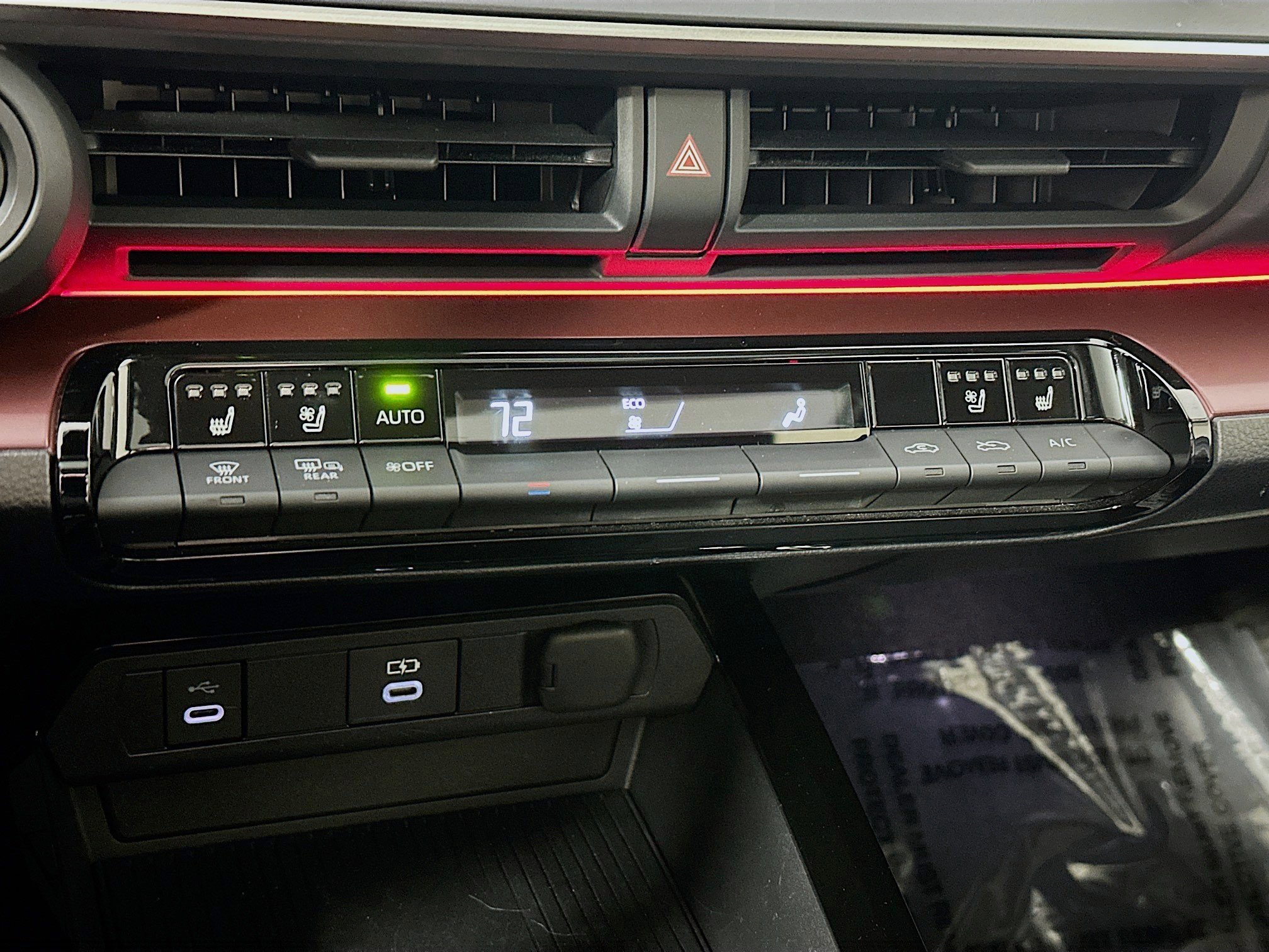 2024 Toyota Prius Prime XSE Premium - Photo 15