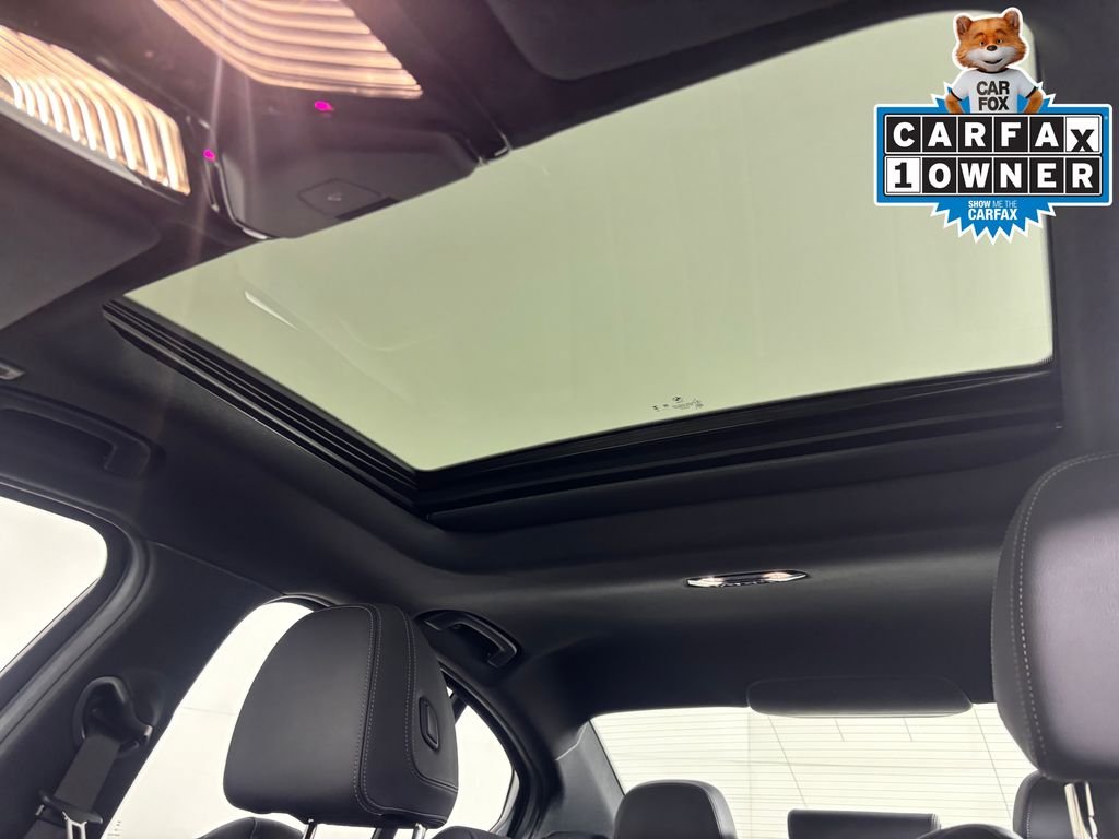 Used 2025 White Metallic BMW 330i xDrive image 22