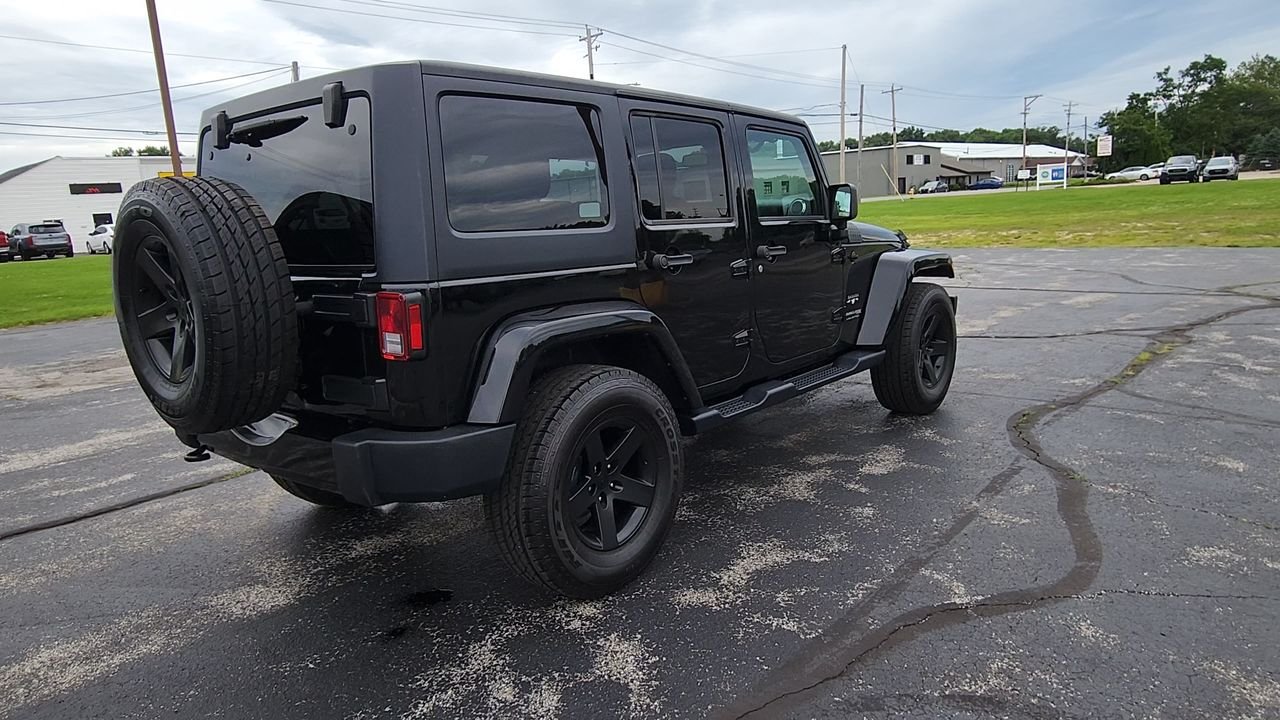 Used 2018 Black Clearcoat Jeep Sahara image 8