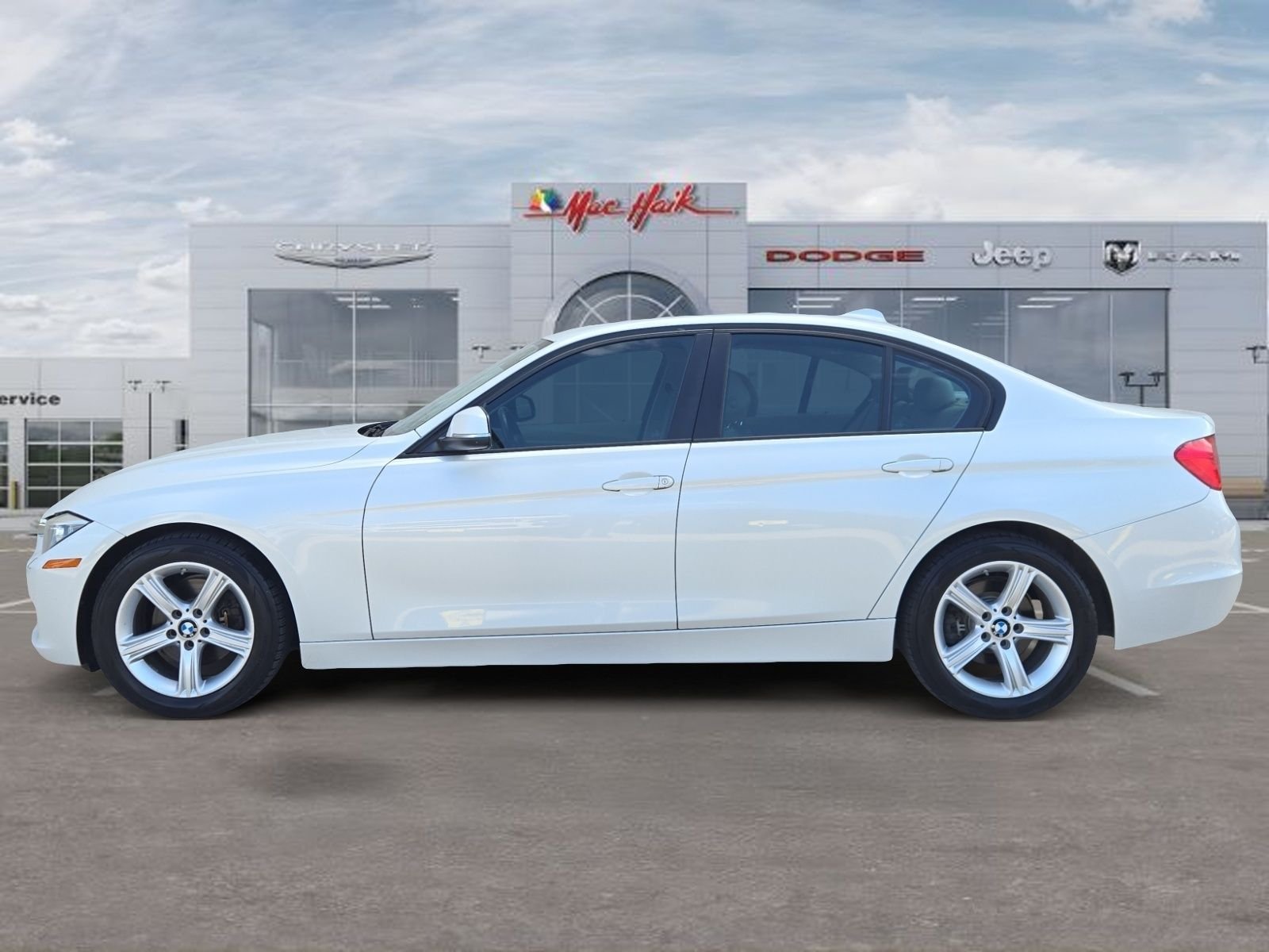 Used 2014 White BMW 328i image 2