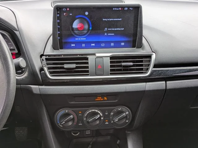 Used 2014 Gray Mazda i SV image 12