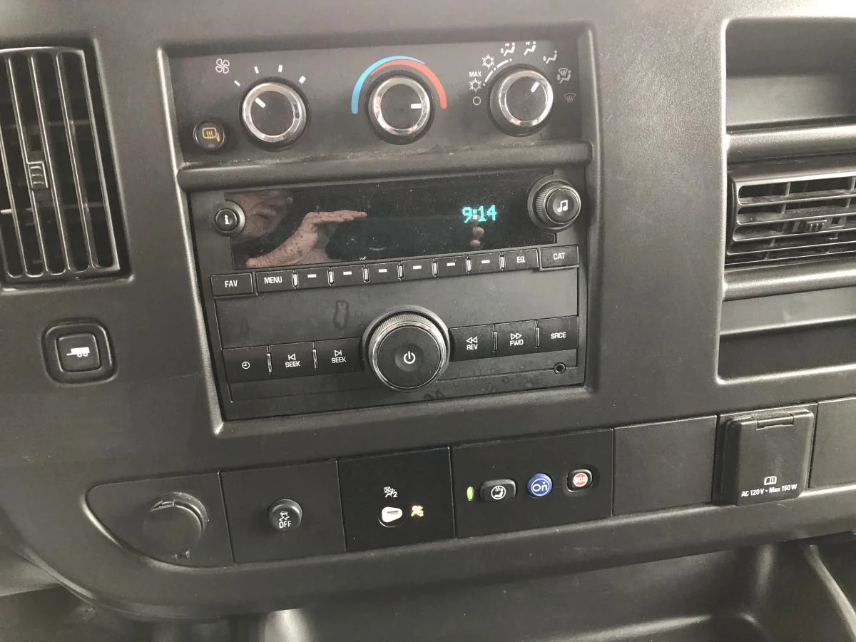 Used 2024 Gold Chevrolet RWD 2500 155" image 14