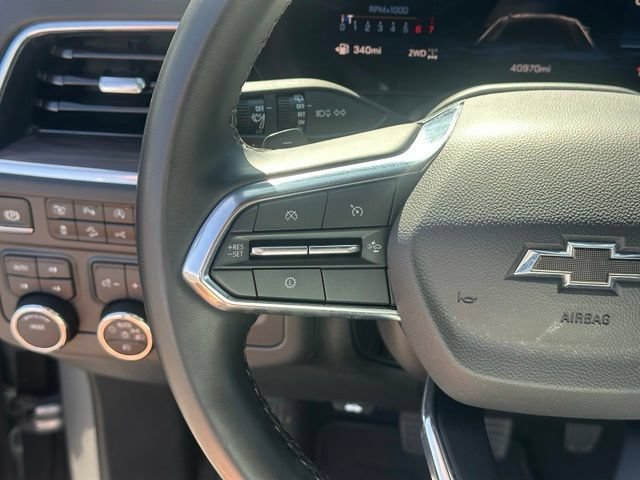2025 Chevrolet Suburban Z71 - Photo 19