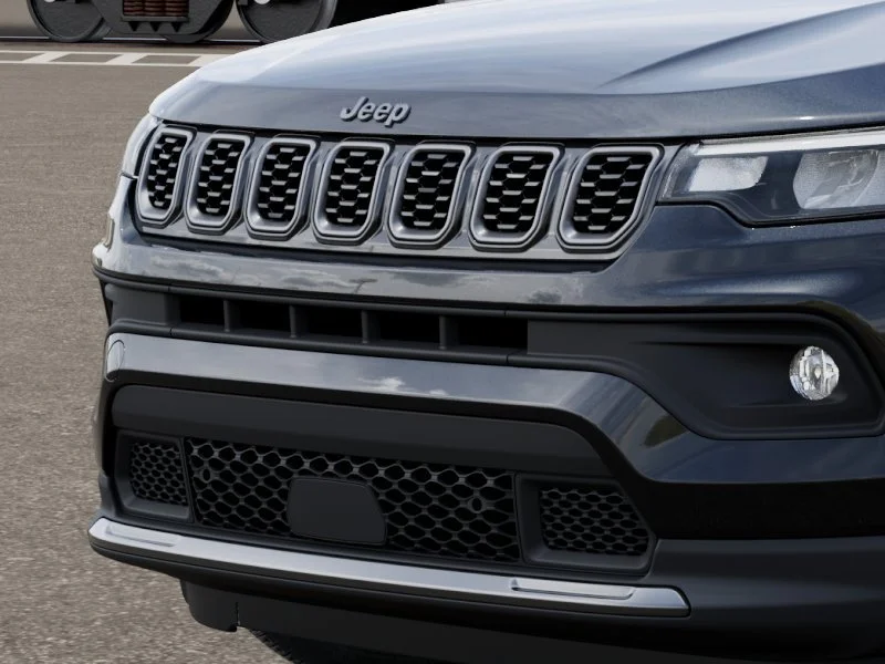 New 2026 Diamond Black Crystal Pearlcoat Jeep Latitude image 11