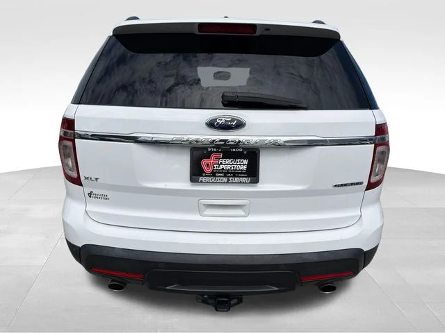 Used 2015 White Ford XLT image 6