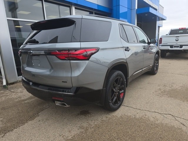 2023 Chevrolet Traverse Premier photo 3