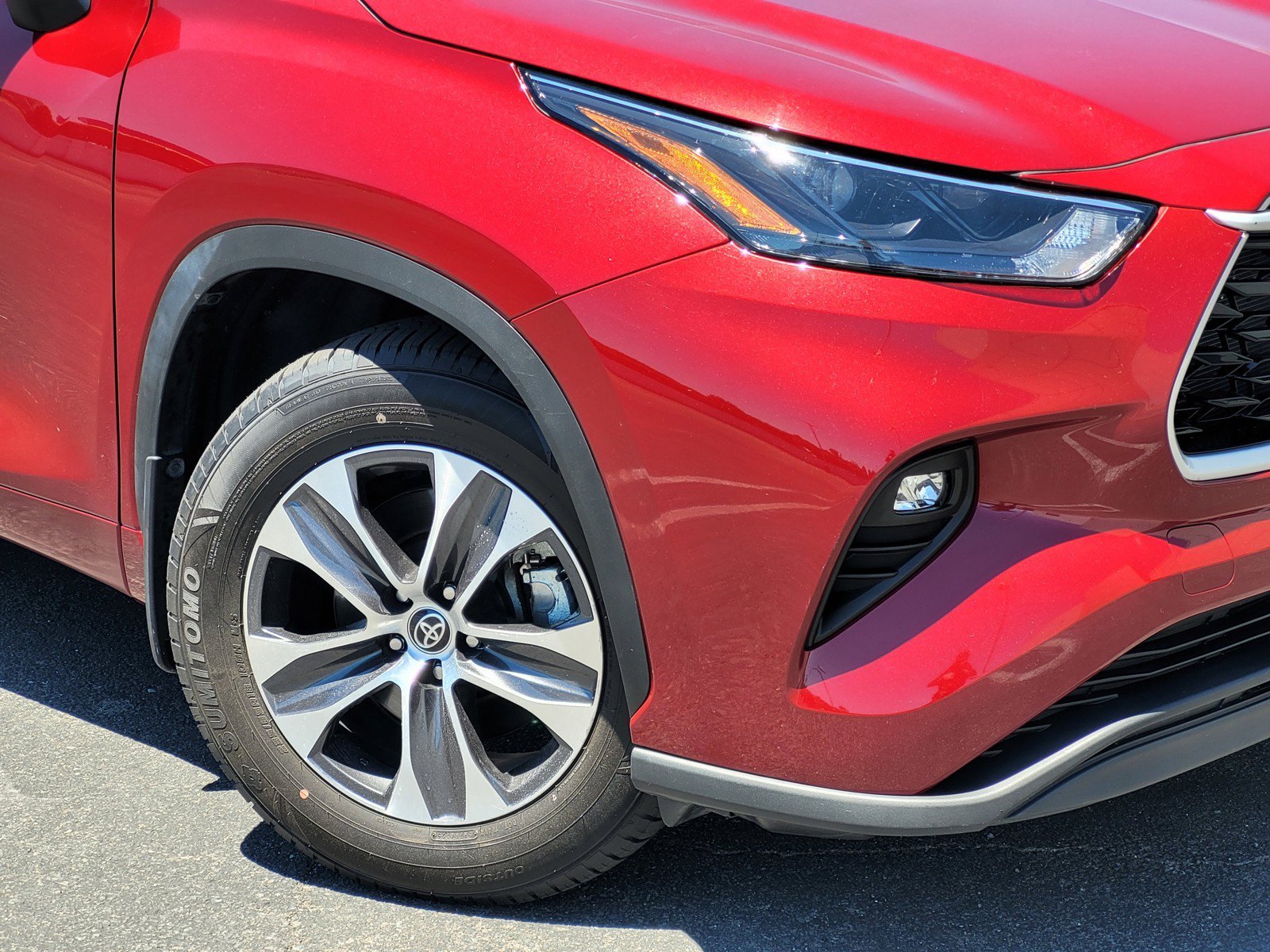 Used 2022  Toyota XLE image 9