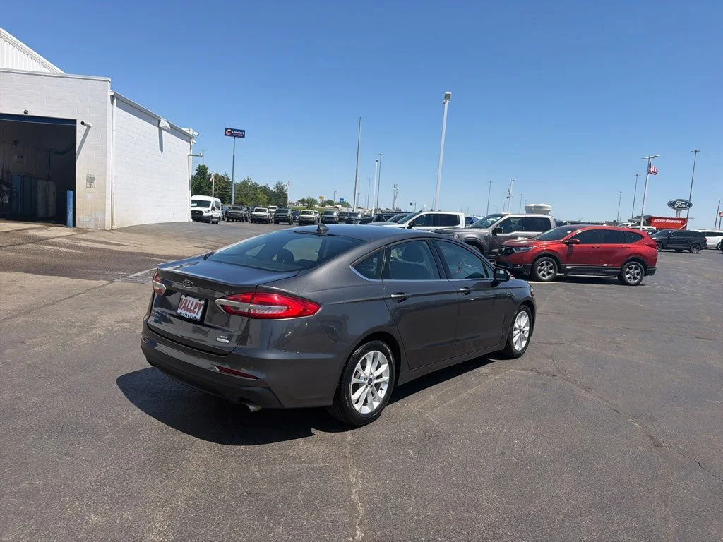 Used 2019 Gray Ford SE image 7