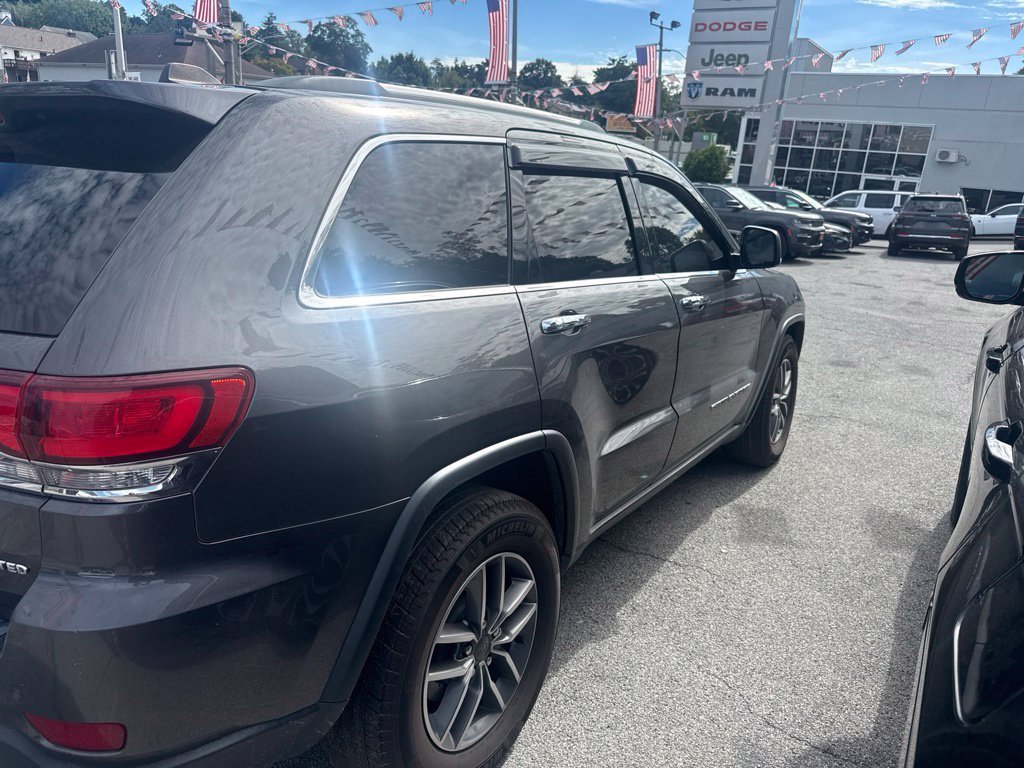 Used 2020 Gray Jeep Limited image 6