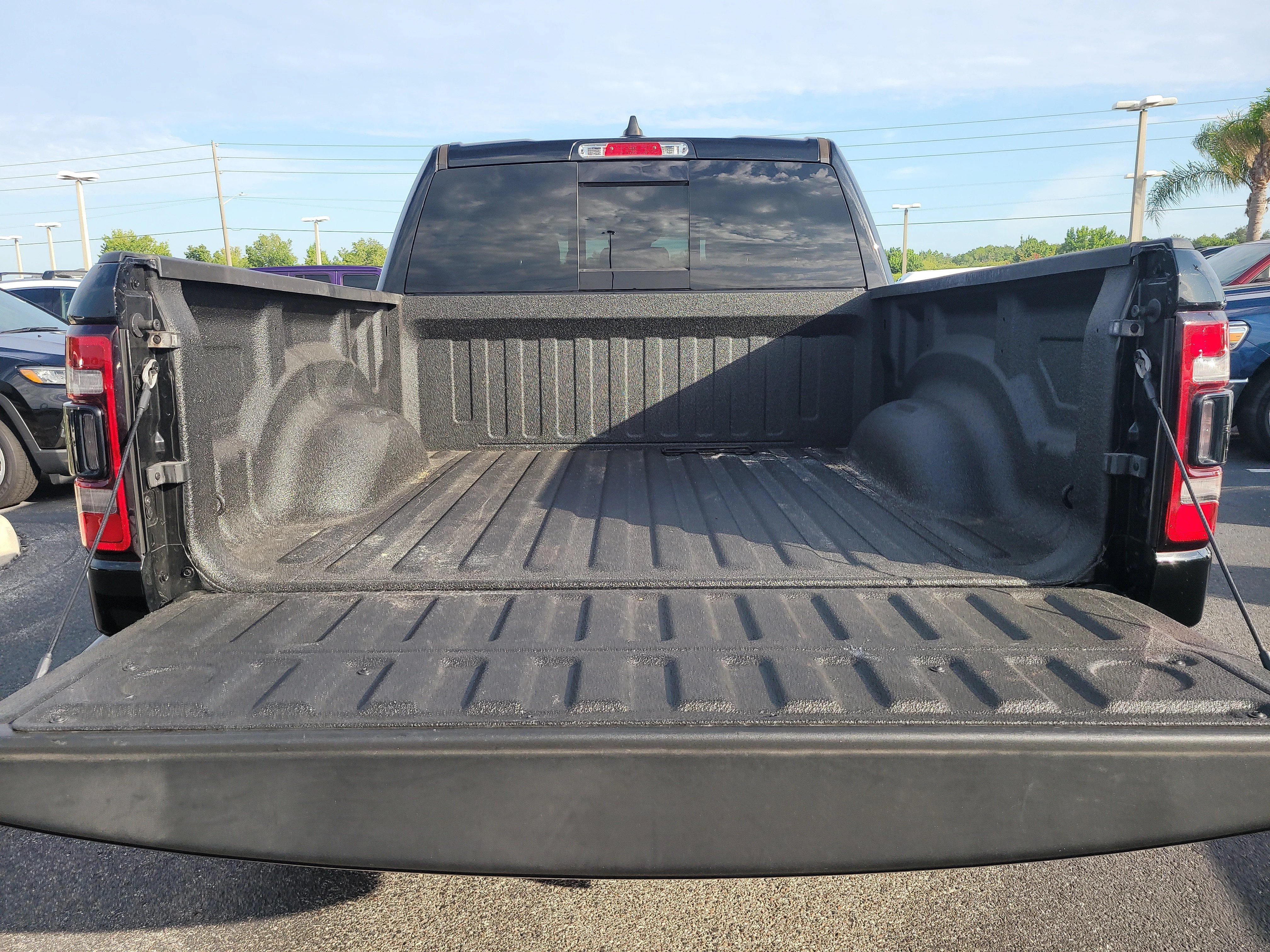 Used 2023 Diamond Black Crystal Pearlcoat Ram Laramie image 8